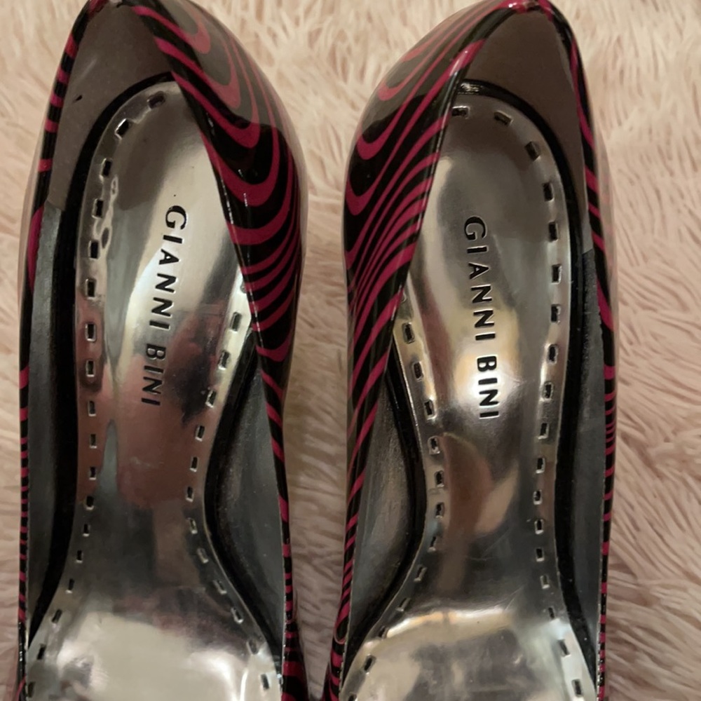 Gianni Bini 3” heels, size 8 - Picture 5 of 8